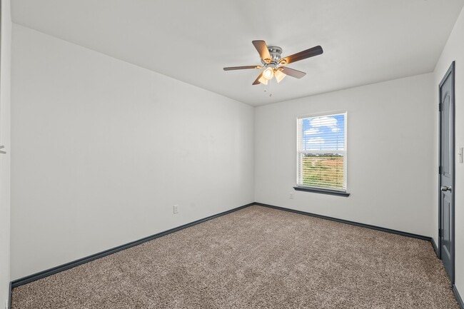 Photo - 8536 E County Rd 5500
