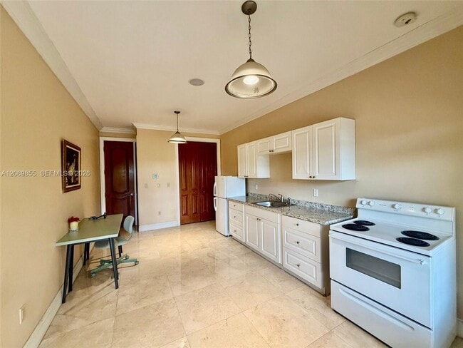 Photo - 7449 SW 104th St Unidad .