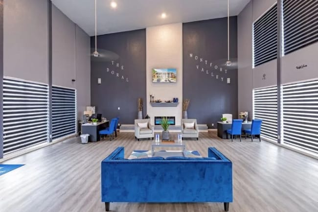 Photo - 13740 Montfort Dr Unidad Studio