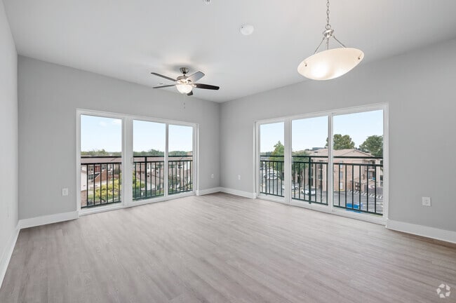 1BR, 1BA - 663SF E1.2 - Phase 2