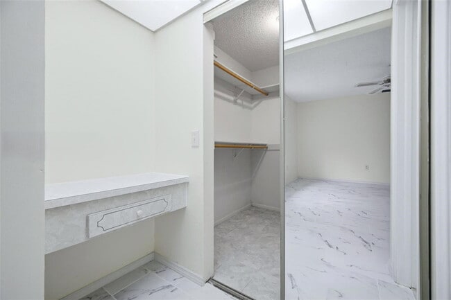 Photo - 920 NW 92nd Ave