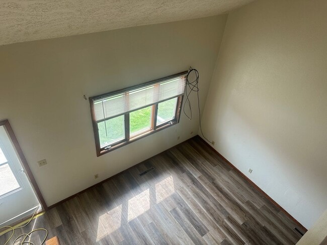 Photo - 610 Curtis St Unit # 4