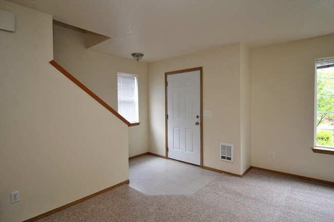 Photo - 5038 N Vanderbilt St Unit #A