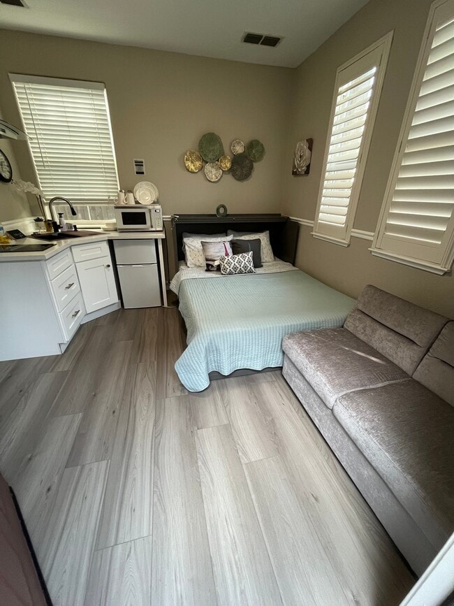 Photo - 1513 Christiansen Dr