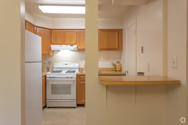 2 Bedroom, 1.5 Bath - Model - Hunt Club