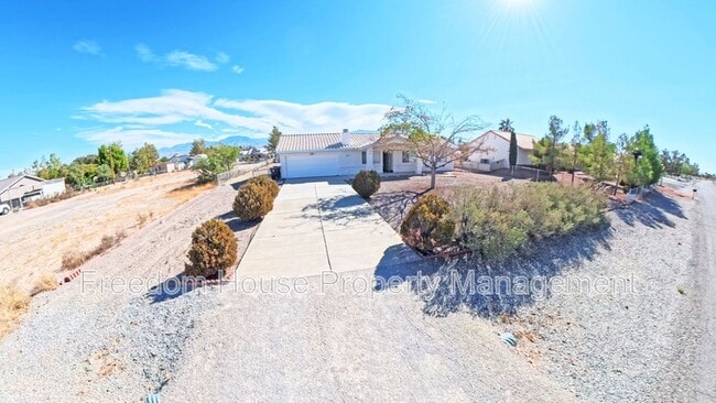 Photo - 2341 Yakima Ave