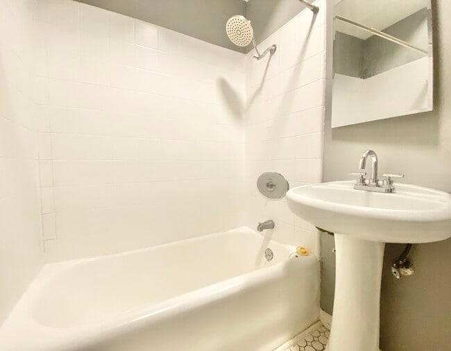 Photo - 854 S Oxford Ave Unidad 509