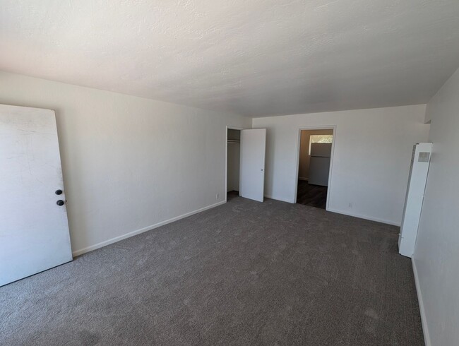 Photo - 2-Bedroom Walkup Near Highland Hospital Unit 1745