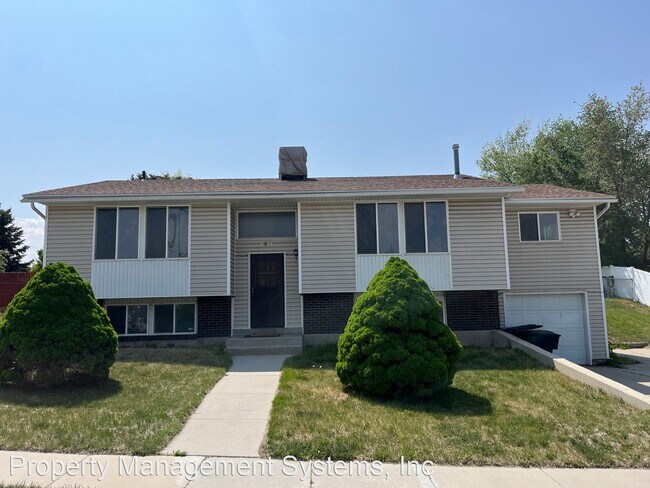 4 br, 2 bath House - 6088 S. Hazelhurst Dr... - 4 br, 2 bath House - 6088 S. Hazelhurst Dr...