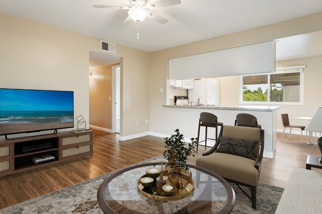 Photo - Upland Manor