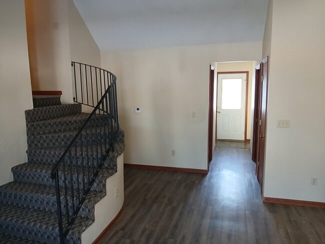 Photo - MOVE IN READY!!! 3 Bedroom, 2 Bath, 2 car Garage House For Rent