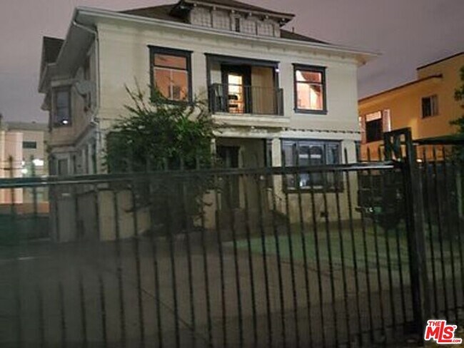 Photo - 331 S Westlake Ave House