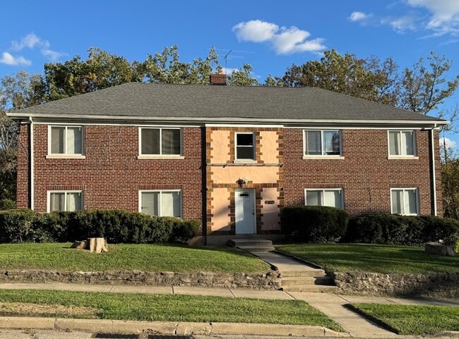 Building Photo - 3126 Bracken Woods Ln Unit 1