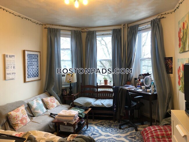 Photo - 231-235 Park Dr Unidad 15