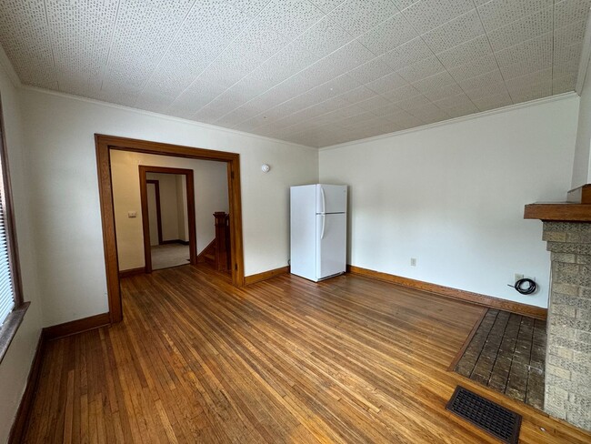 Photo - 183 W Patterson Ave