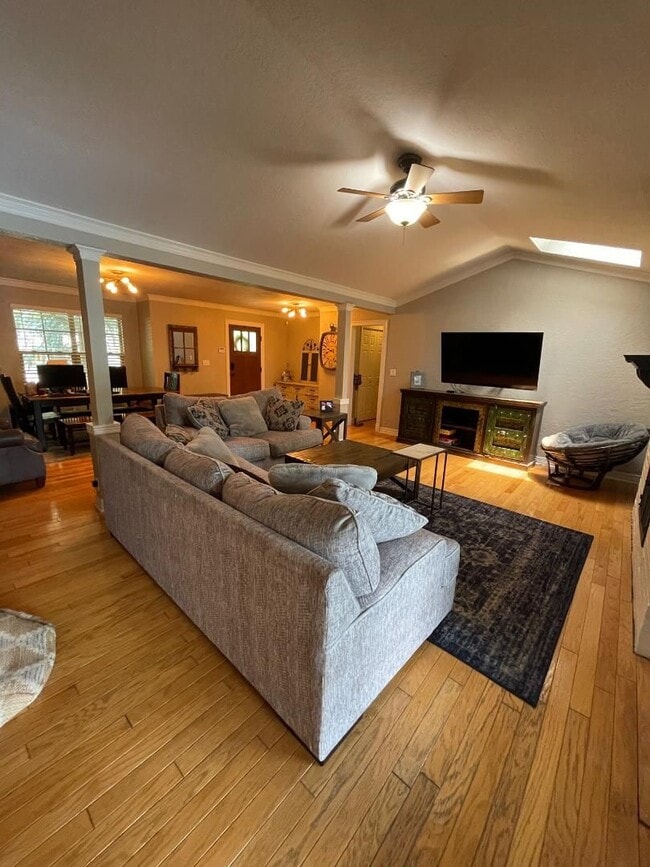 Photo - Gorgeous 3 BED, 2 BATH PLUS OFFICE WITH POOL!!!