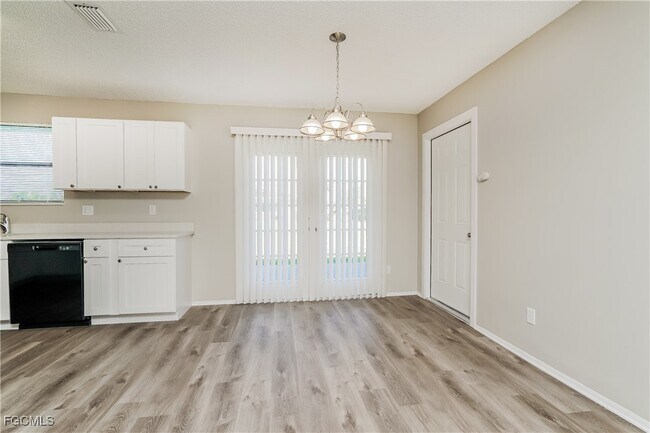 Photo - 2504 NE 23rd Pl