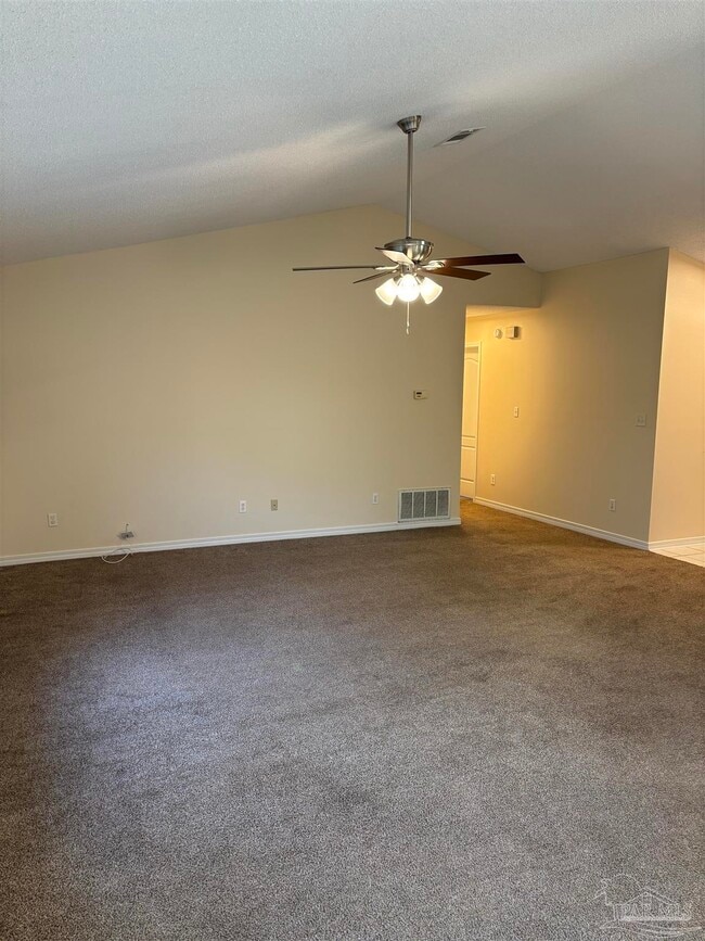 Photo - 1607 Dee's Rd