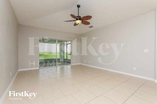 Photo - 468 Kestrel Dr