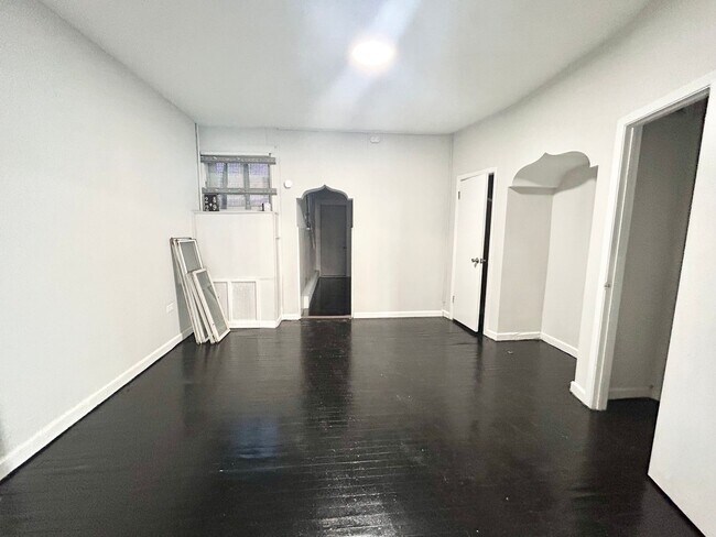 Photo - Elmwood Park 3 Bedroom Available Now