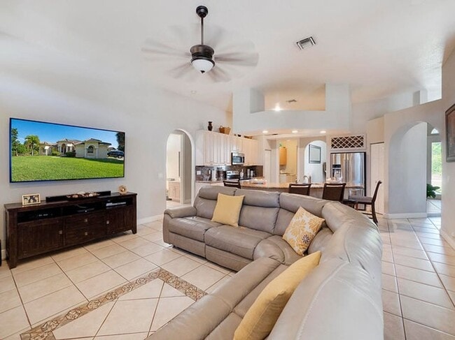 Building Photo - 17945 36th Ct N