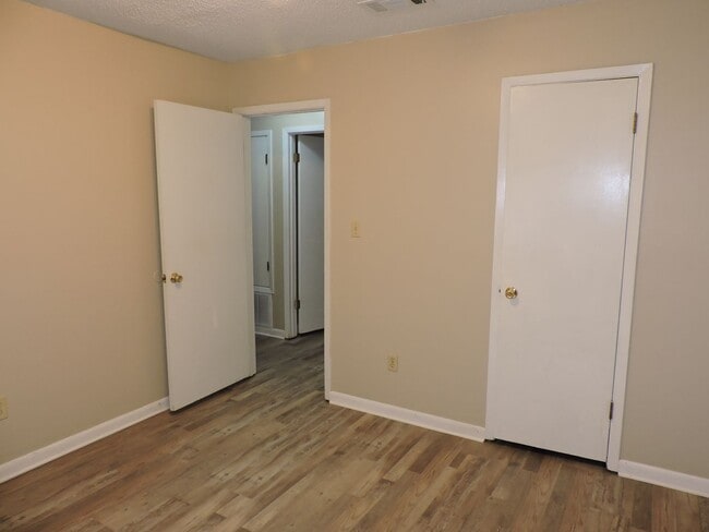 Photo - Convenient Northeast location!
