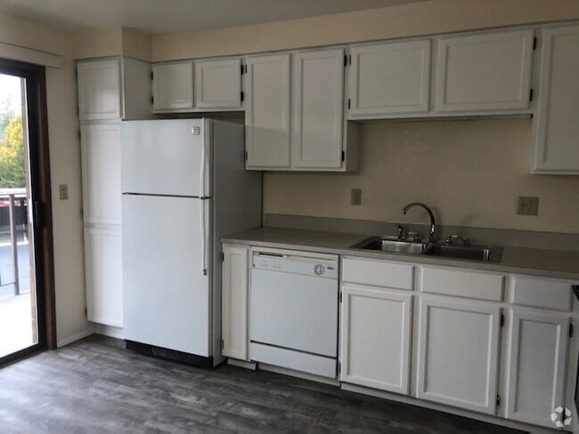 Building Photo - 307 14th St Rental
