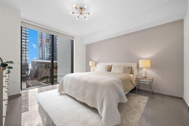Photo - 88 SW 7th St Unit 809