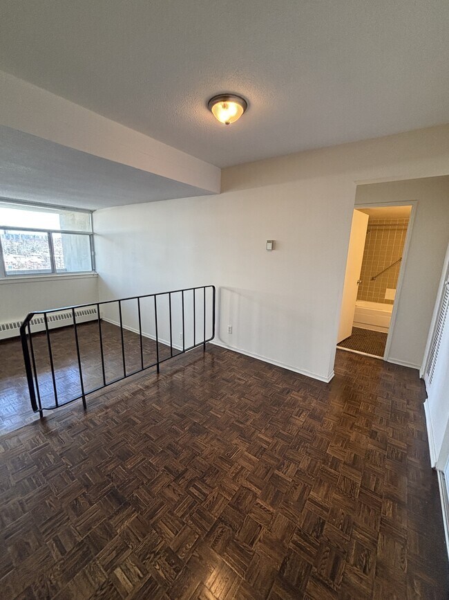 Photo - 70 McEwen Ave