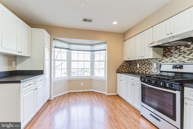 Photo - 1903 Pawlet Dr