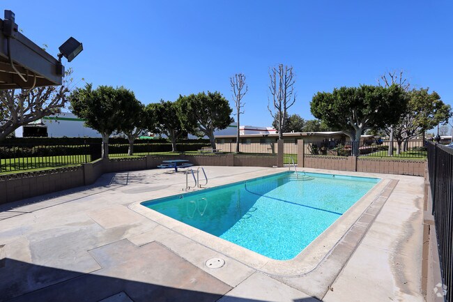 Photo - Euclid Park Apartments