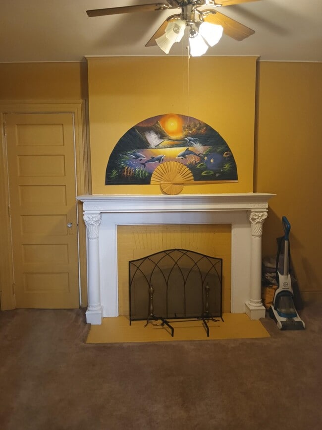 Photo - 572 E 25th St Unit 1