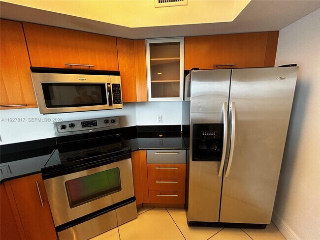 Photo - 1750 N Bayshore Dr Unit 5215