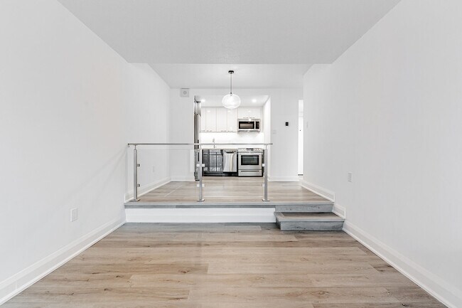 Building Photo - 191 Sherbourne St