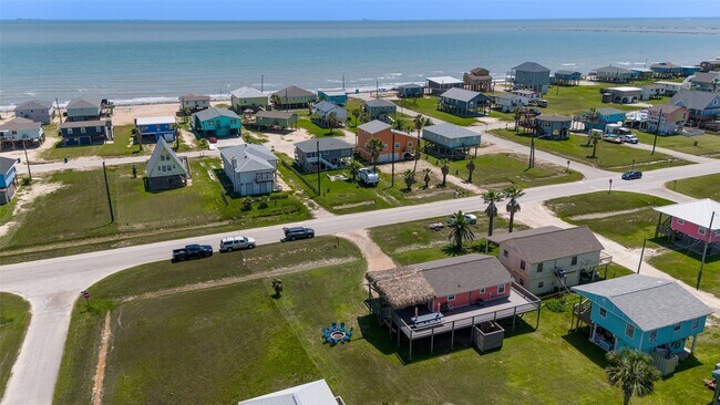 Photo - 610 Surf Dr