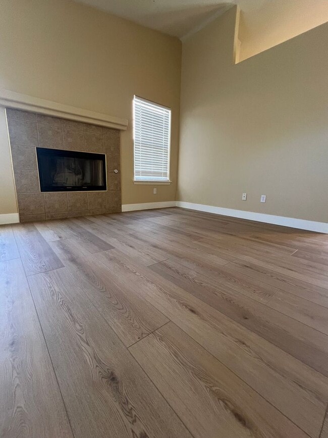 4205 Serene Oak Dr
