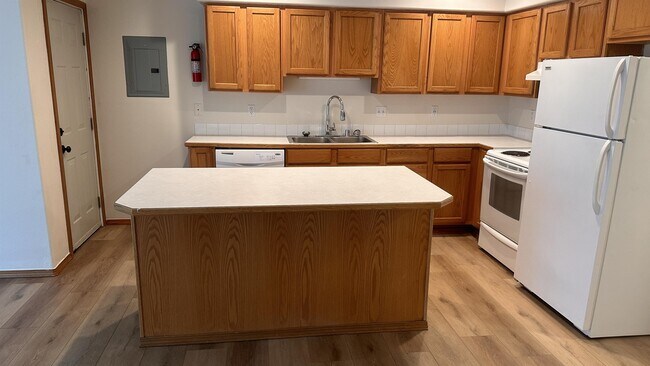 Photo - 1310 S Skyline Dr