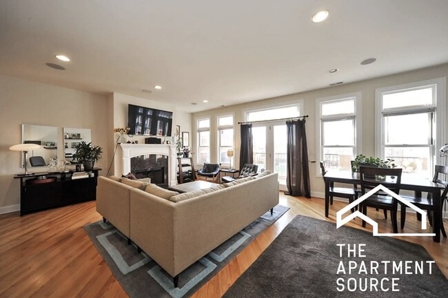 Building Photo - 3856 N Southport Ave Unit 1A