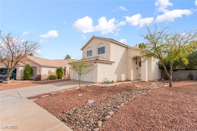 Photo - 628 Rolling Valley Way