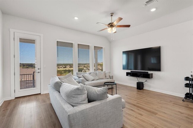 Photo - 308 Barton Run Dr