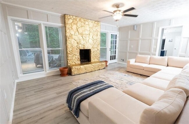 Photo - 2749 Fieldstone Dr SE