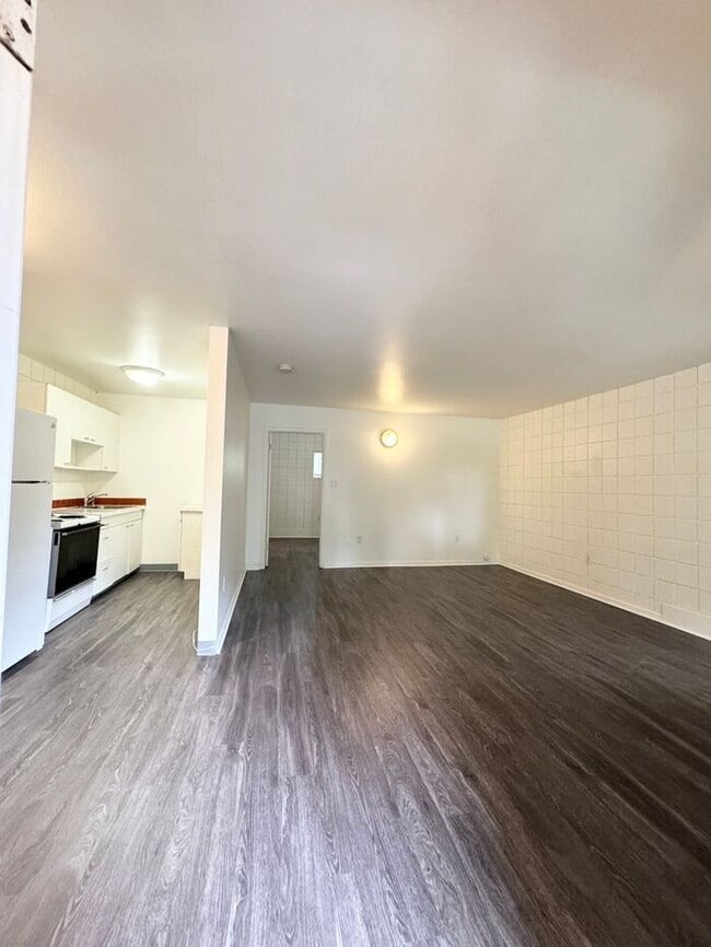 Photo - One-bedroom Apartment Near City Park! UTILITIES INCLUDED IN RENT!