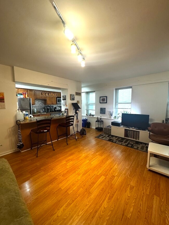 Photo - 40 E 9th St Unit 412