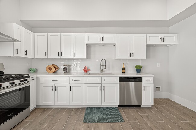 Photo - 1814 33rd St