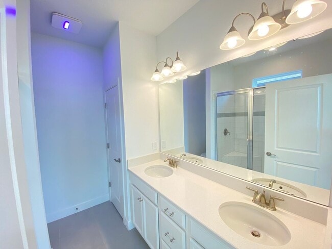 Photo - 2182 Palm Tree Dr