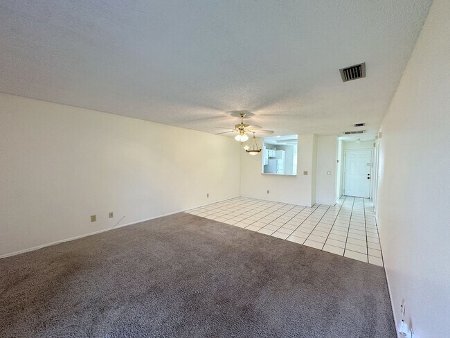 Photo - Quaint 2BR/2BA Citrus Park End Unit Condo ...