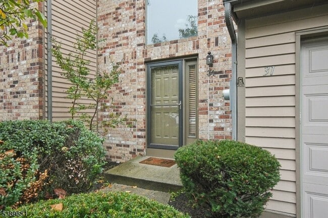 Photo - 31 Castle Ridge Dr