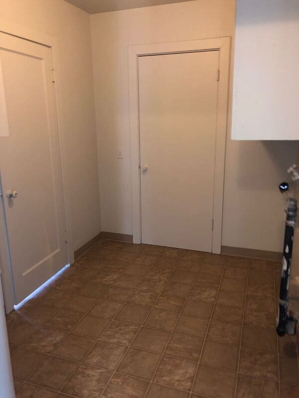 Photo - 2189 Hilyard St