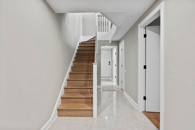 Photo - 424 E North Water St