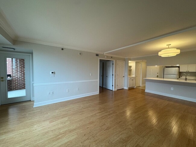 Photo - Bright And Spacious 2 Bed 2 Bath Condo In ...